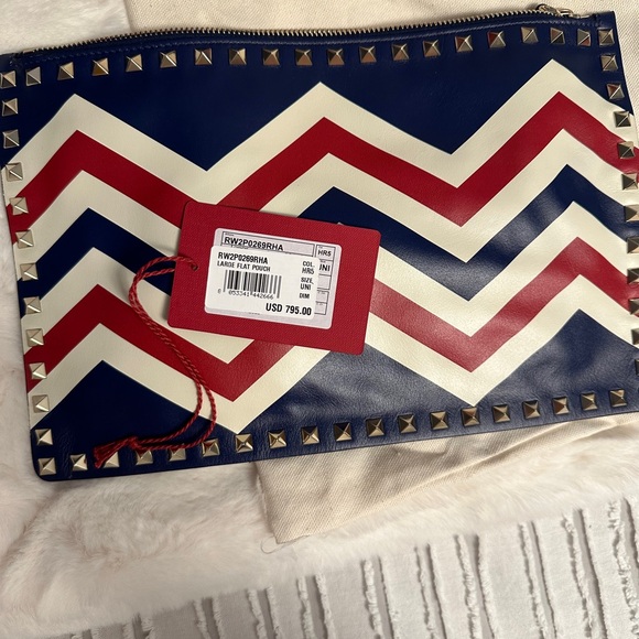 NWT Valentino Garavani Rockstud Multicolor Pouch - Picture 2 of 5